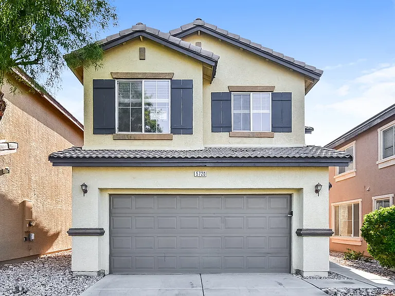 5720 Athinas St — Photo 1