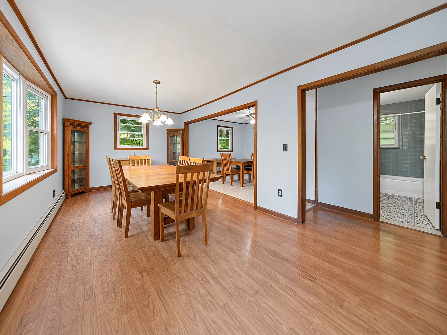 4 bed, 1824 sqft, $3,200 — Photo 4
