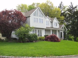11 Shorn Dr, Blauvelt, NY