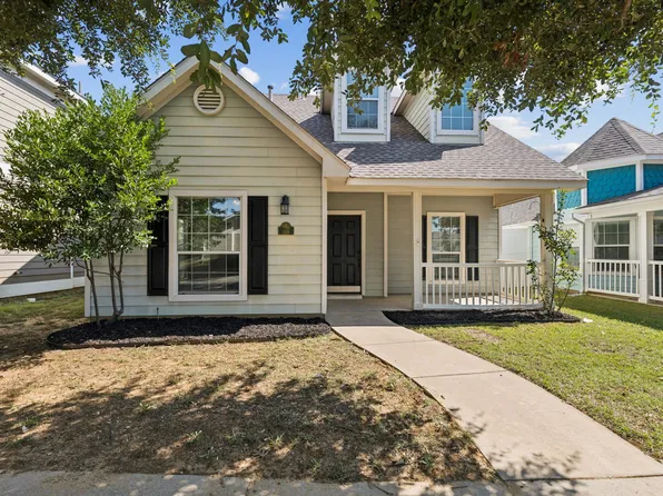1816 Murphy Ct, Aubrey, TX 76227