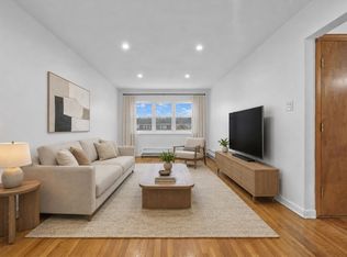 62-12 69th Pl FLOOR 2, Middle Village, NY 11379