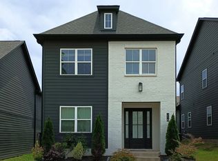 218 McCowat St, Jackson, TN 38301