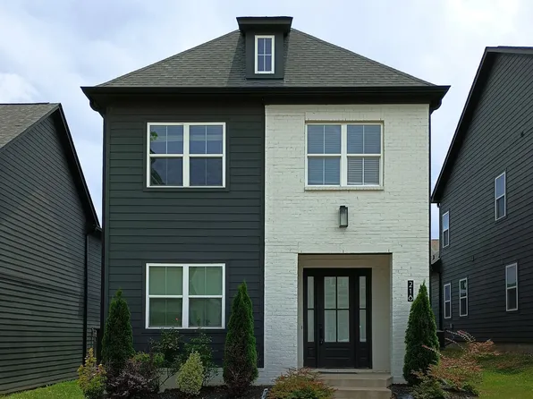 218 McCowat St, Jackson, TN 38301
