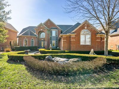 56227 Summit Dr, Shelby Township, MI, 48316