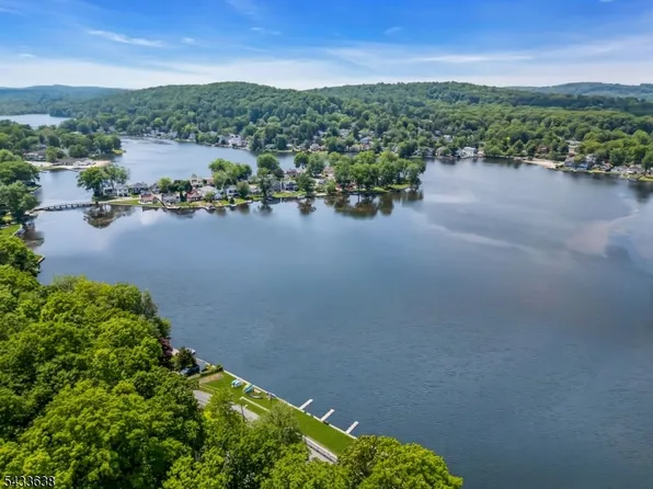 12 E Shore Rd, Denville Twp., NJ 07834