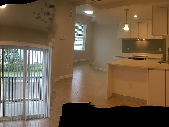 4th image of 901 E 40th St #205/206