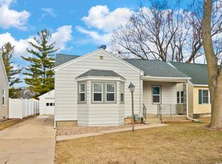 1132 12th Ave, Green Bay, WI 54304