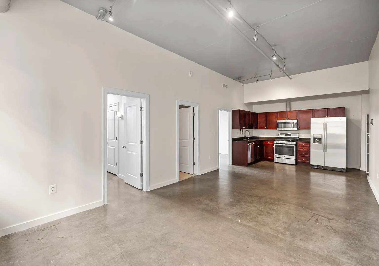 Columbia Heights Loft | 2 Bed | 2 Bath | 850 Sf | Private Balcony | 1 Assigned Garage Parking Space — Photo 2
