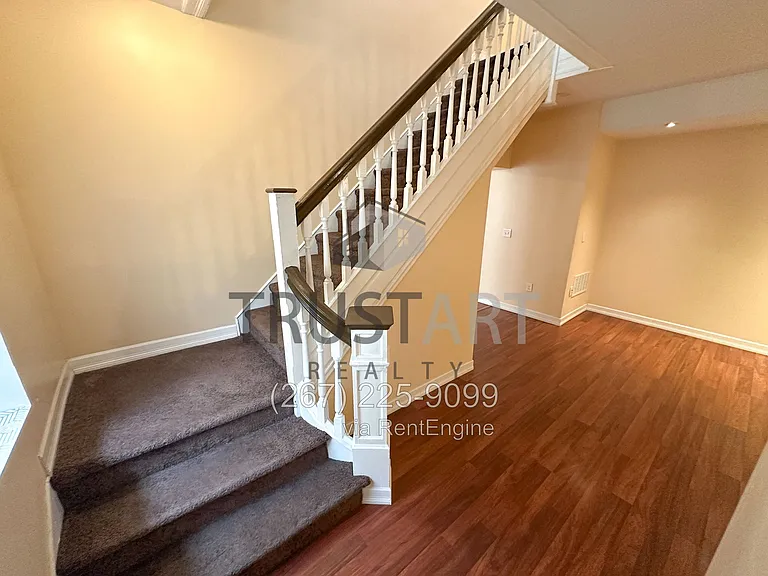 6908 Old York Rd — Photo 31