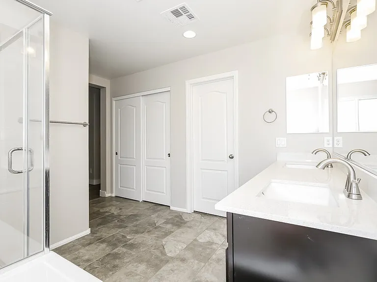 8112 Satin Carnation Ln — Photo 11