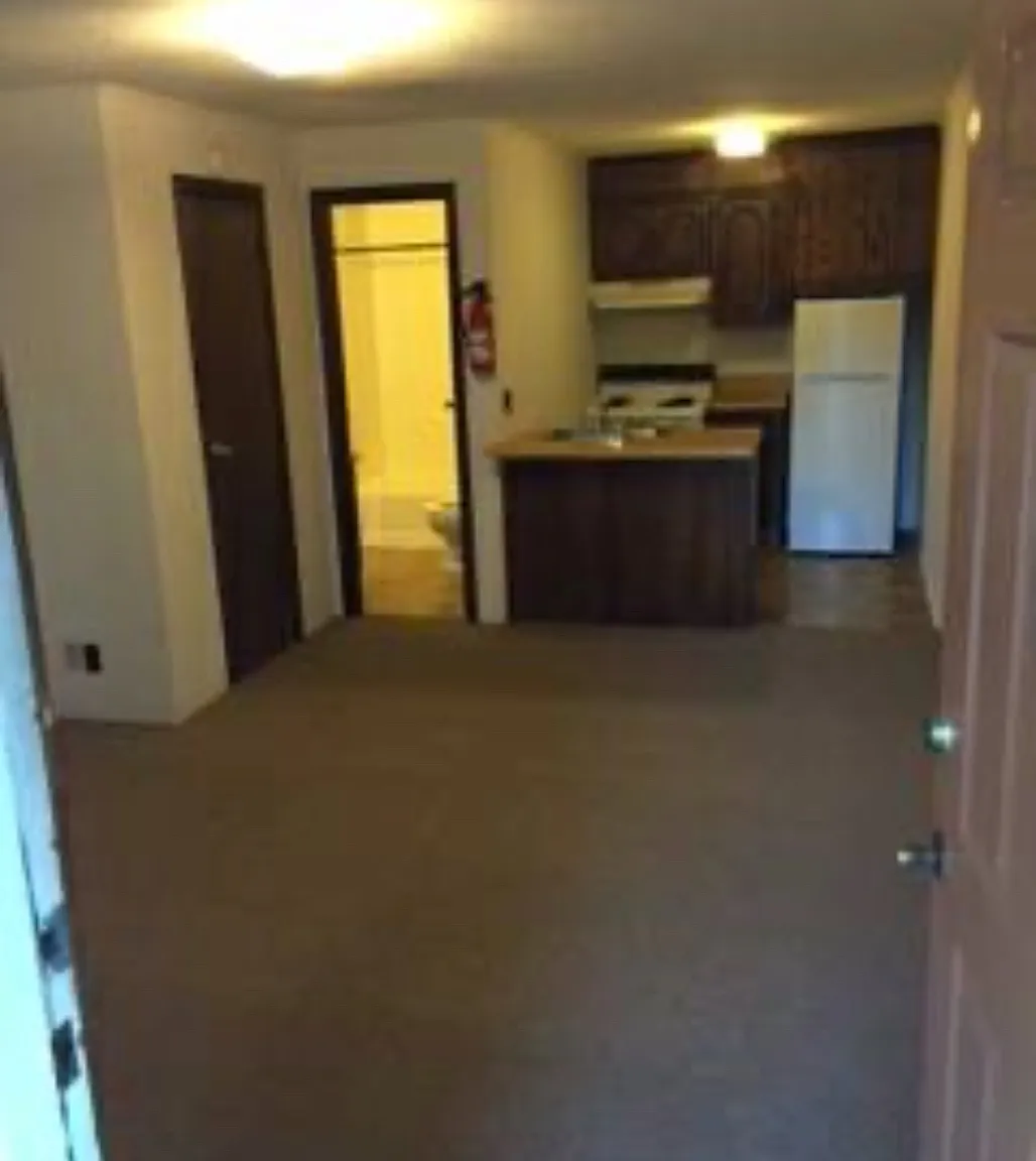 Studio, 360 sqft, $525 — Photo 3