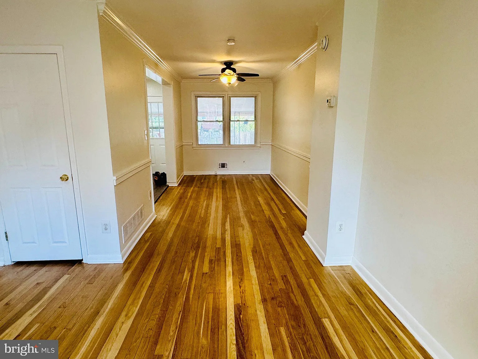 3 bed, 1.5 bath, 1474 sqft, $2,000 — Photo 4