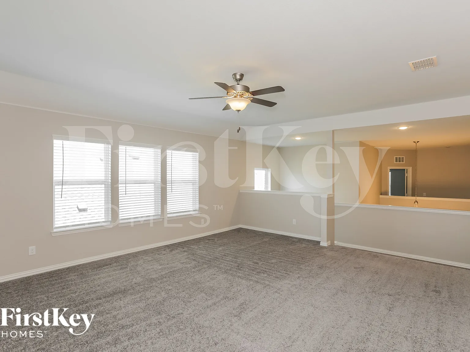 4 bed, 2.5 bath, 3508 sqft, $3,010 — Photo 2