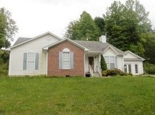 121 Shady Cedar Ln, Wilkesboro, NC 28697