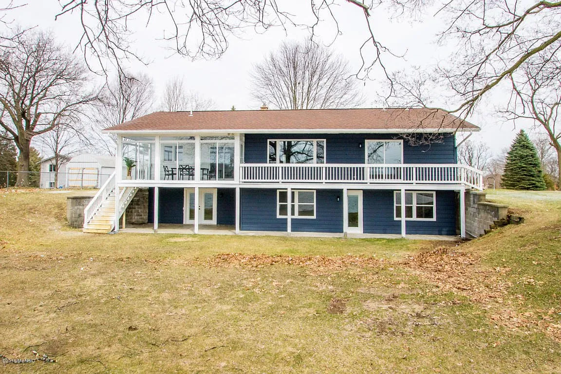 23999 Findley Rd photo 1