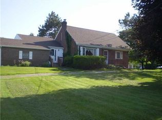 260 Golden Rd, Rochester, NY 14624