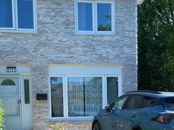 3121 Jessica Ct, Mississauga, ON L5C 1X7