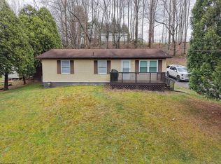291 Norvell Dr, Buckhannon, WV 26201