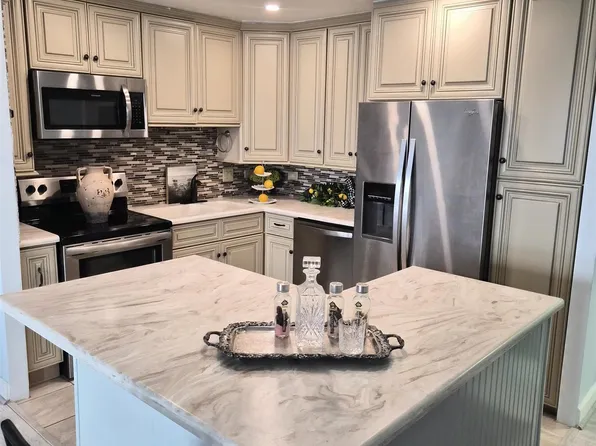 825 Bayshore Dr APT 808, Perdido Key, FL 32507