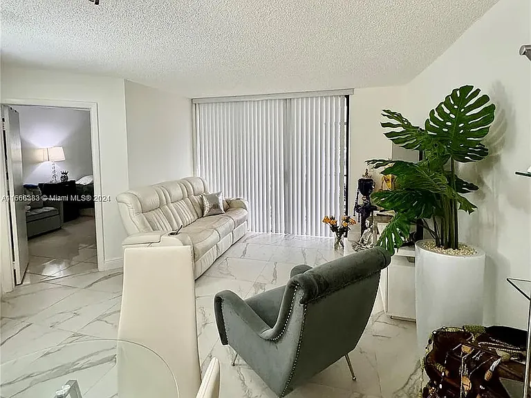 8205 SW 152nd Ave #F-116 — Photo 10