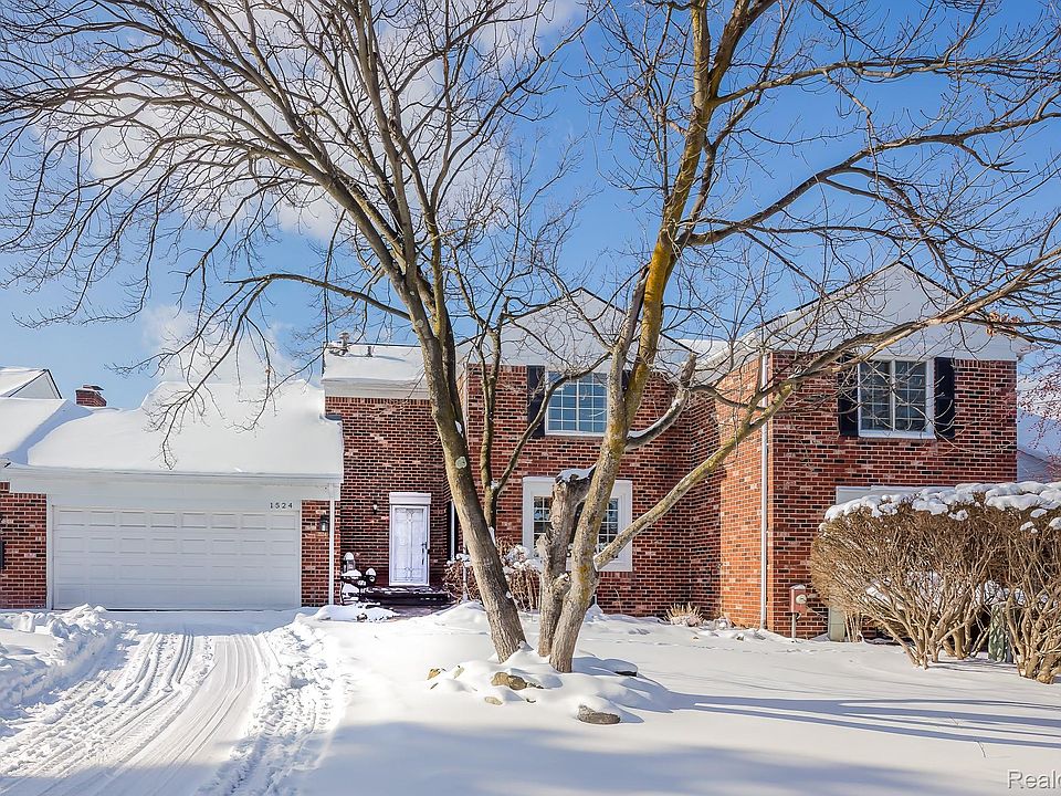 1st image of 1524 Georgetown Dr #32