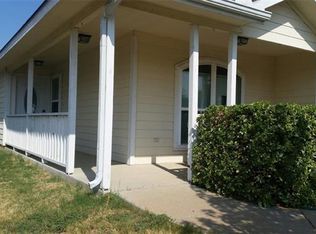 1583 Wildflower Dr, Waxahachie, TX 75165