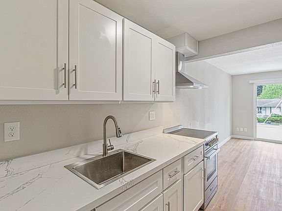 2nd image of 1203 Regents Blvd #17002280