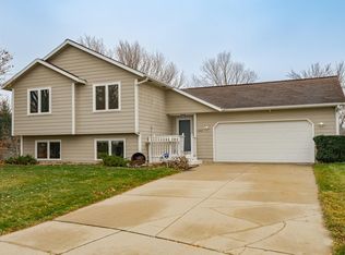 2416 62nd St NW, Rochester, MN 55901