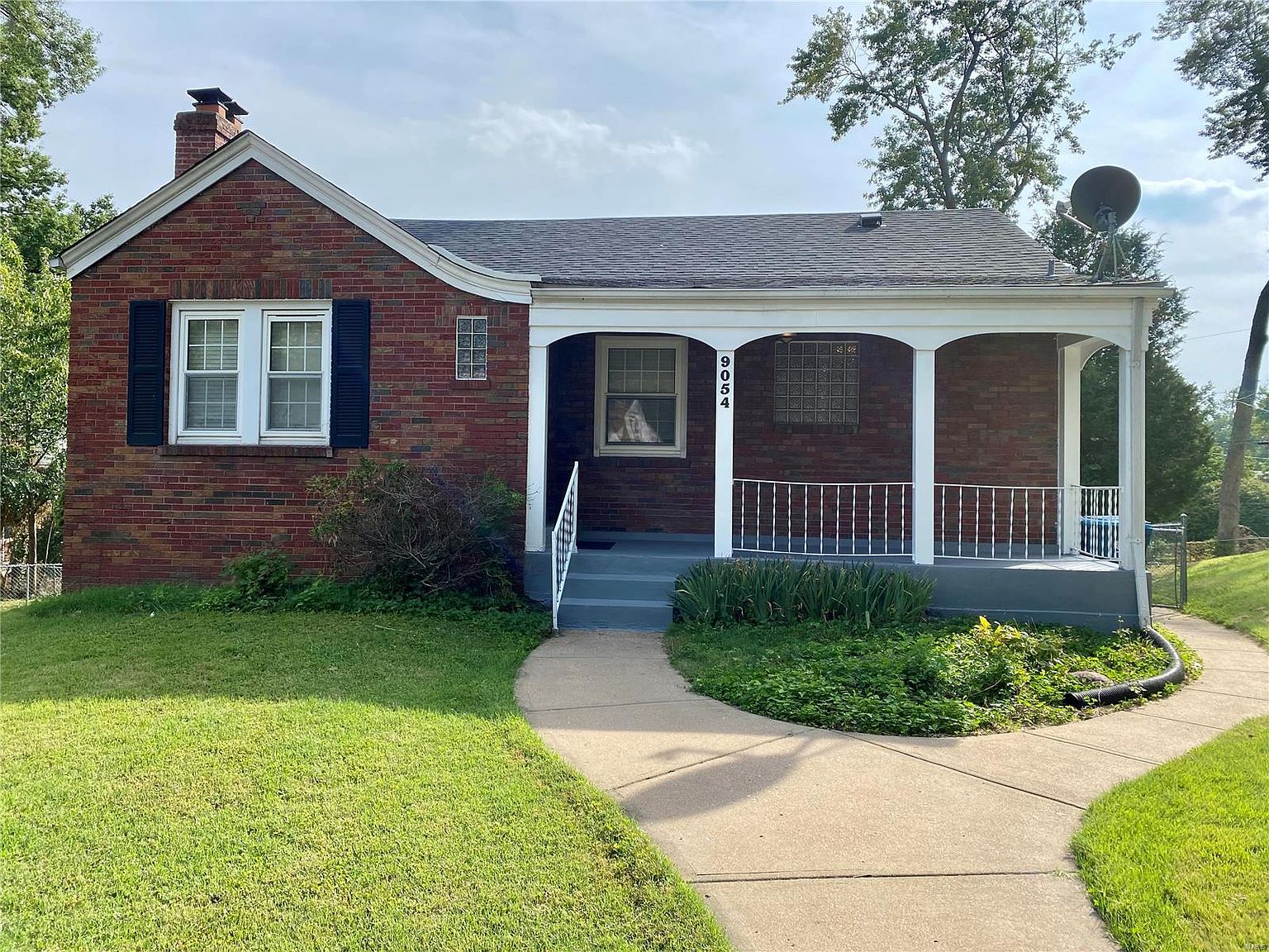 9054 McNulty Dr, Saint Louis, MO 63114 Zillow