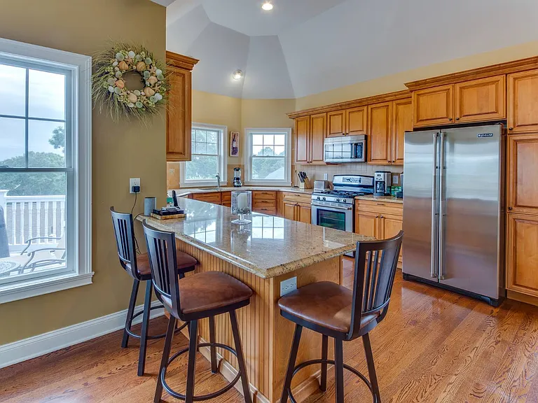 104 Bryan Rd — Photo 14