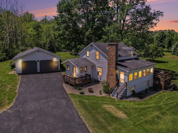 588 River Rd, Otsego, MI 49078