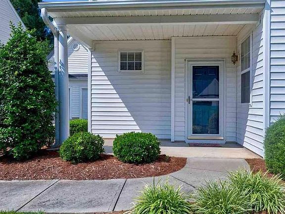 3rd image of 3008 White Cloud Cir