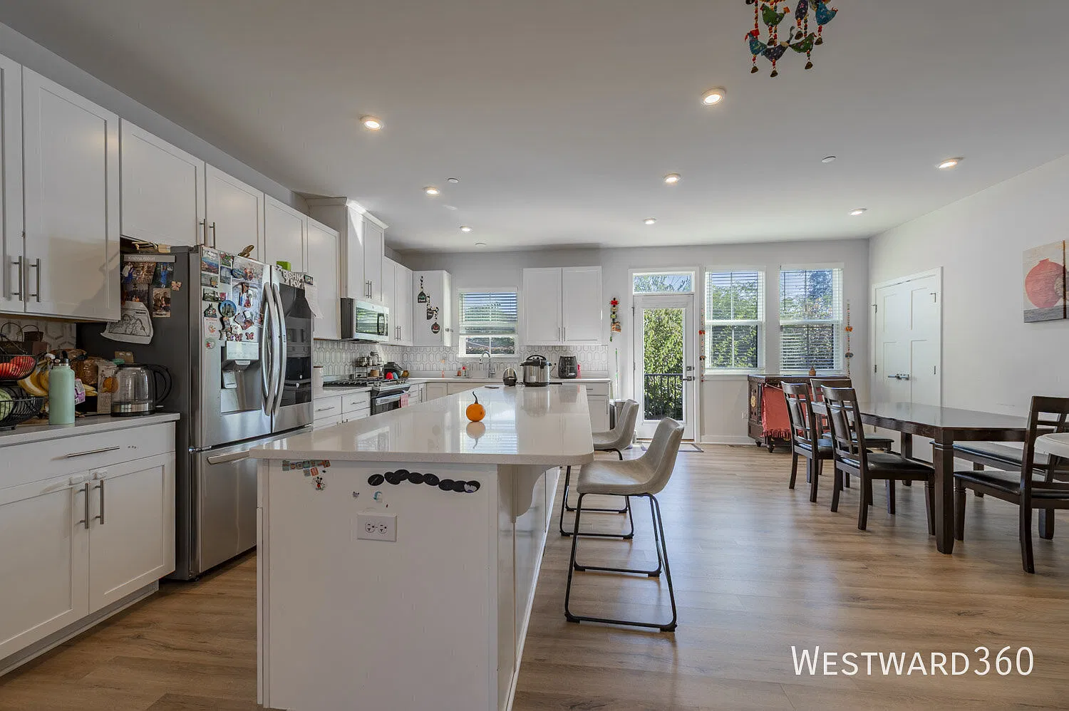 Fantastic Townhome Available 12/1 — Photo 2