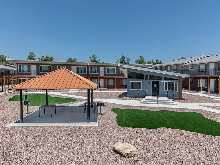 The Carlson Apartments — Photo 6