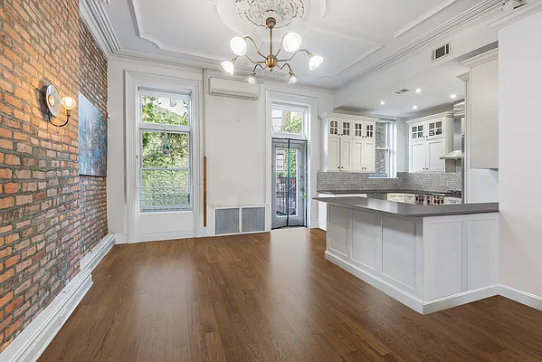 Sold by Corcoran | media 2