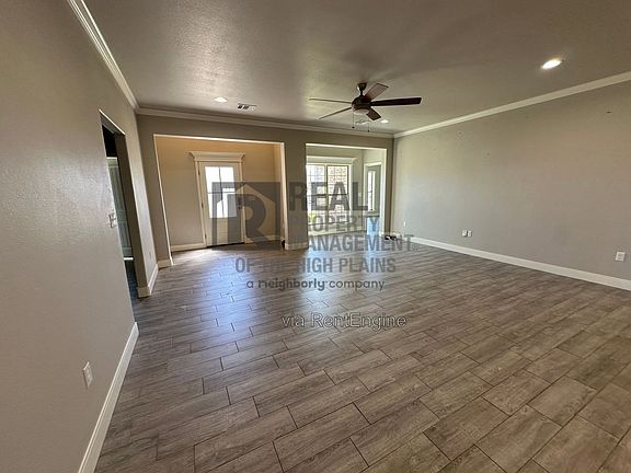 3rd image of 7604 Crestline Dr