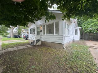 837 S Belmont Ave, Decatur, IL 62521