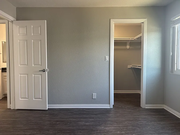 Villa Serrano Apartment Homes — Photo 62