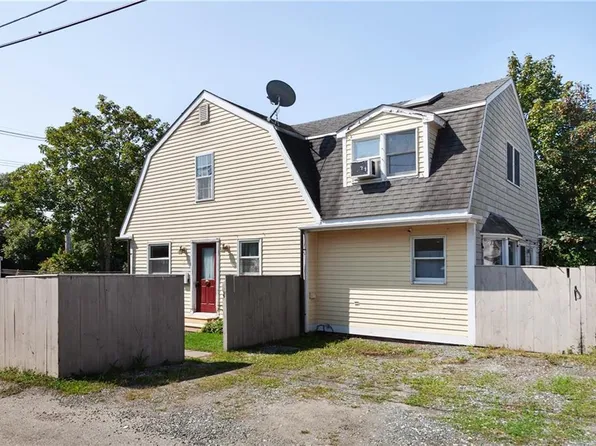 3 Mayberry Ct, Newport, RI 02840