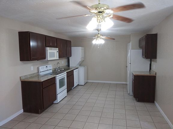 4th image of 608 E Franklin Ave #1