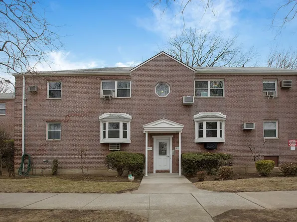 88-31 Shore Pkwy #29, Howard Beach, NY 11414