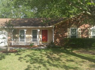 417 Longleaf Rd, Summerville, SC 29486