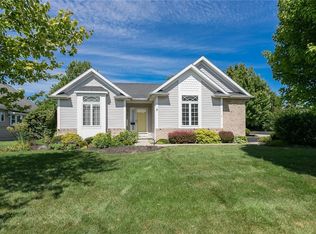 2 Lilly Pond Cir, North Chili, NY