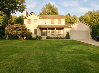 6511 Woodridge Way SW, Lordstown, OH 44481