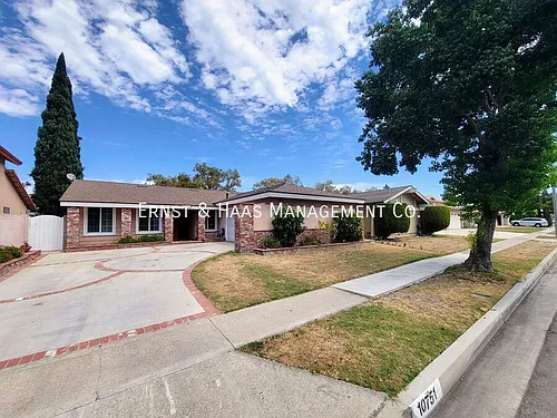 10751 Andy St Photo 1