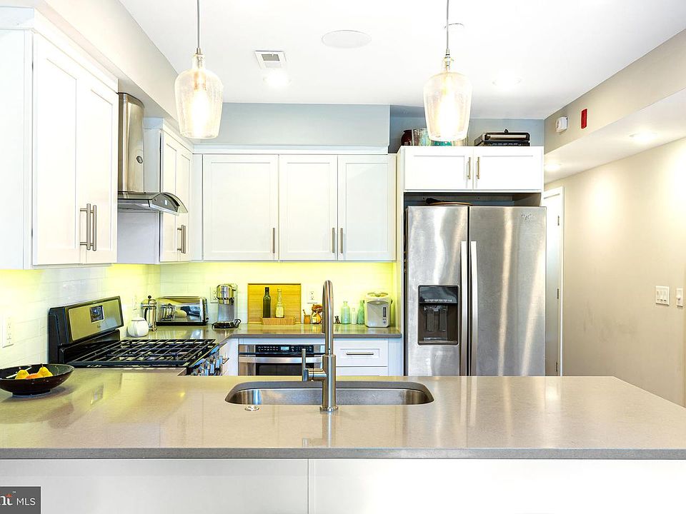 1st image of 336 Monroe St Unit 2