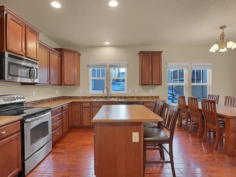 6638 Cottonwood Tree Dr — Photo 4