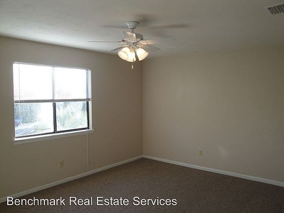 2nd image of 1490 Willow Bend Way APT D