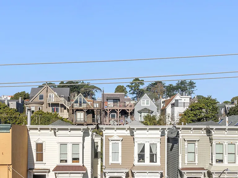 2619 California St — Photo 8