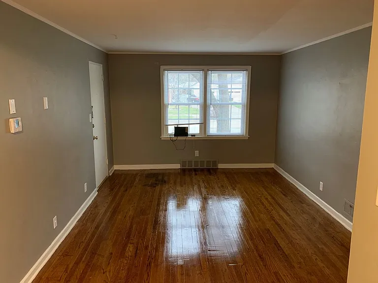 Homestead Apartments — Photo 3